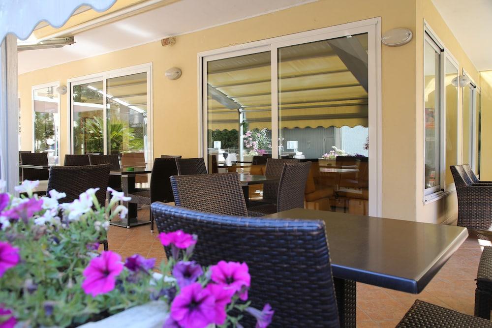 Hotel Elisir Rimini Exterior foto